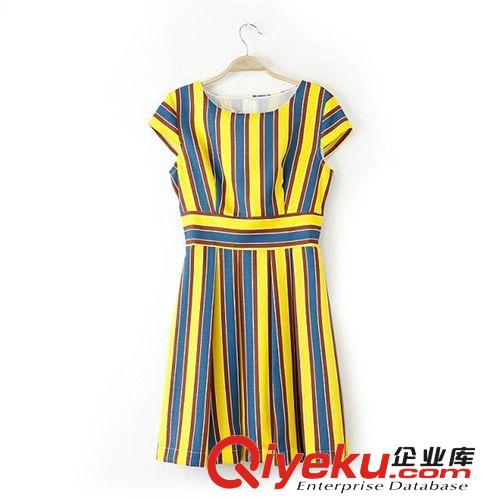 D186-00291 F.M.P 歐美風(fēng)前后雙V領(lǐng)裙擺式包袖套頭襯衫