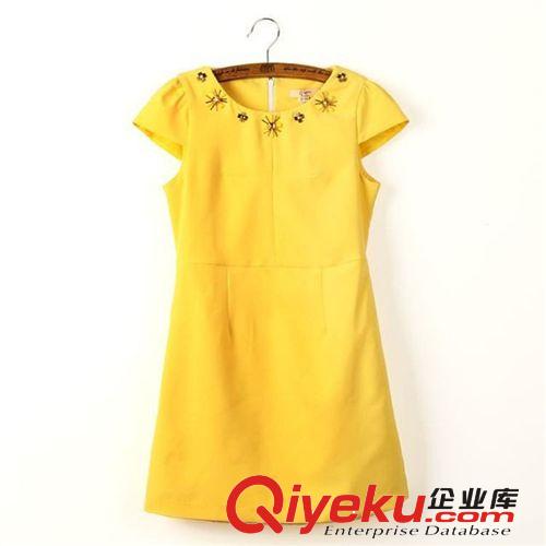 A06-00296 F.M.P  夏季新款歐美時(shí)尚露肩繡花牛仔連衣裙