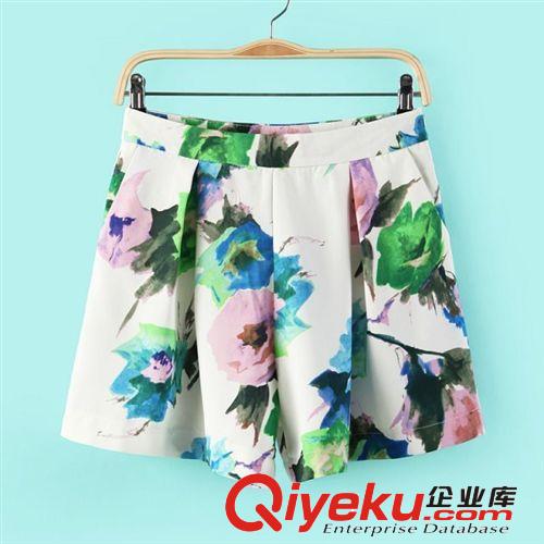 B40-00074 F.M.P 歐美夏季新款時(shí)尚白底水墨藍(lán)花休閑短褲原始圖片3