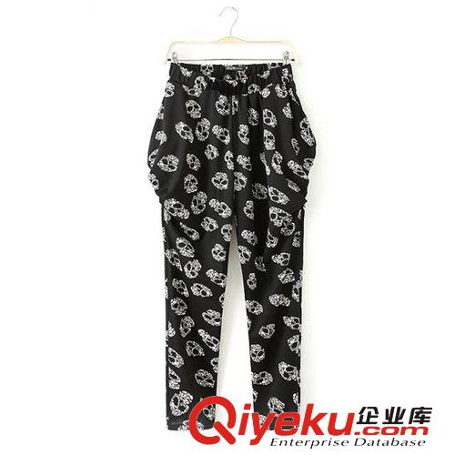 B33-00331 F.M.P 歐美風(fēng)水洗磨白膝蓋破洞個性牛仔褲