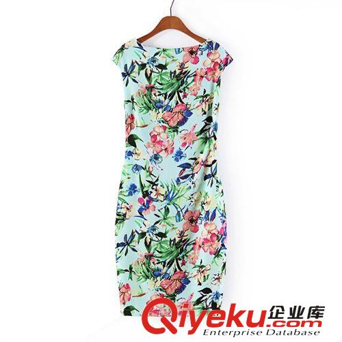 A40-00420 F.M.P 夏季新款時尚性感一字領綠底印花修身顯瘦連衣裙原始圖片2