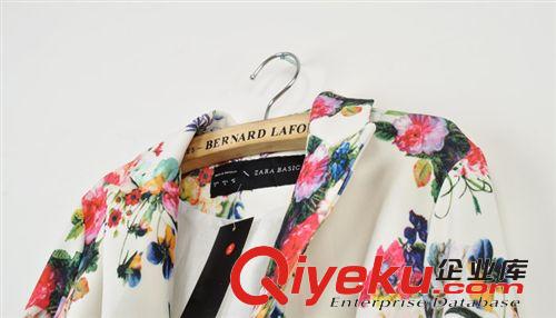 街頭潮人71101 歐美秋裝爆款 絕美花朵長袖小西裝西服外套原始圖片3