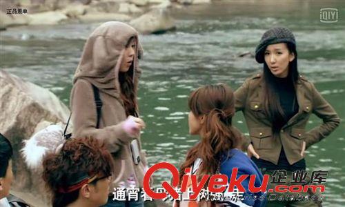 批發(fā)供應(yīng)新款韓版秋季新款連帽衛(wèi)衣開衫外套 女式衛(wèi)衣外套AA82334原始圖片3
