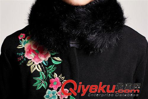 2013新秋冬時尚民族風女裝 苞蕊毛領繡花呢大衣 風衣毛呢外套女士原始圖片3