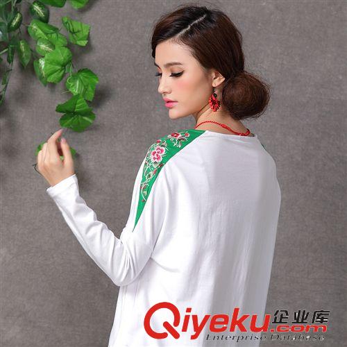 春季民族風(fēng)新款 女 繡花撞色拼接 寬松大碼女式長(zhǎng)袖T恤 惟愿原始圖片2
