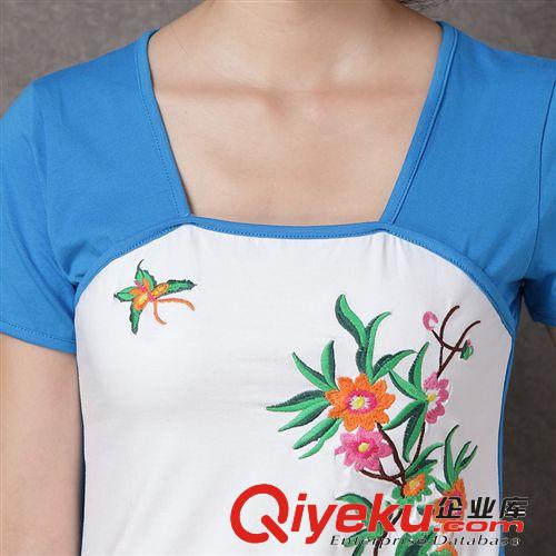 原創(chuàng)新款民族風(fēng)拼接撞色繡花上衣不規(guī)則下擺肚兜大碼短袖女t原始圖片3
