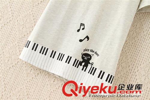 2013款秋新品大碼復(fù)古寬松羊毛流蘇蝙蝠開(kāi)衫外套毛衣女 毛線(xiàn)蝙蝠原始圖片3