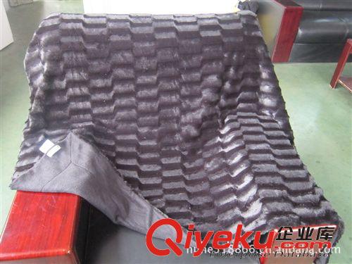 實地認證廠家專業(yè)生產(chǎn)各類PV絨，剪花短毛絨童毯原始圖片3