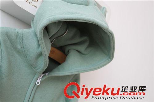 青島貨源2013韓版外貿(mào)童裝耳朵裝飾抓絨連帽衛(wèi)衣外套開衫廠家直批