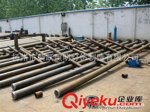 專業(yè)生產(chǎn)監(jiān)控桿 信號(hào)燈桿 監(jiān)控信號(hào)燈桿 廣告標(biāo)志桿.原始圖片3