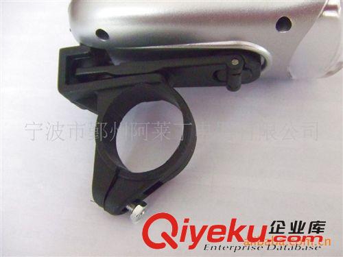 戶外節(jié)能環(huán)保手搖發(fā)電LED太陽能自行車燈原始圖片3