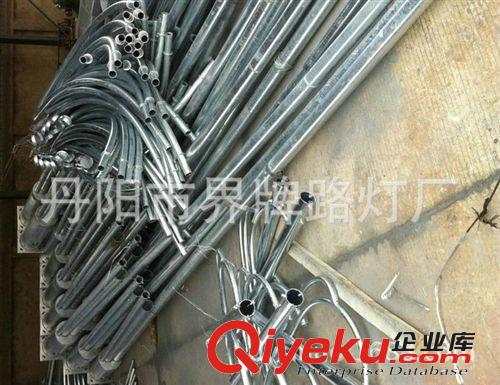 廠家定制 江蘇燈桿 太陽能燈桿 LED路燈燈桿原始圖片3