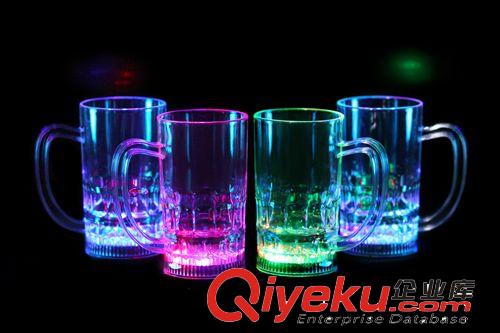 塑料發光杯  KTV酒吧party用品 酒吧幻彩奇特新啤酒閃光杯原始圖片2