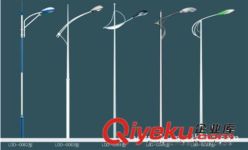 廠家供應各種LED路燈燈桿  太陽能燈桿 監控桿  路燈桿加工