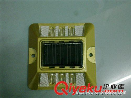 太陽能鑄鋁道釘 太陽能道燈中國zm品牌{sx}浙江晗琨