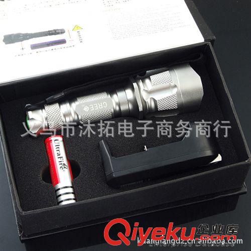 爆款cree遠射王c11鋁杯18650電池銀色強光手電筒  led手電筒原始圖片3