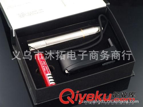 廠家直銷爆款不銹鋼照玉cree專用單檔18650白黃光強光手電筒生產原始圖片3