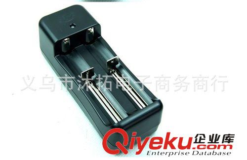 zp南孚環(huán)高萬用自停雙充18650電池充電器