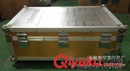 40W太陽能家用小系統(tǒng)  帶燈3W4個   電池36AH 500W原始圖片2