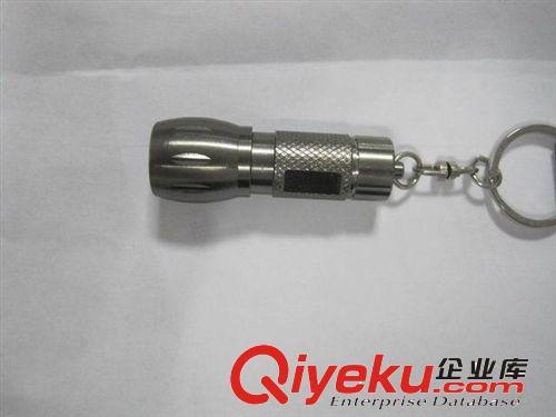 廠家供應(yīng)t6手電筒 款式新穎節(jié)能LED照明電筒原始圖片2