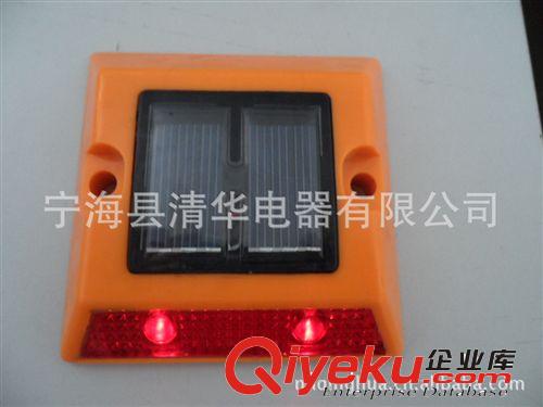 熱銷推薦 太陽(yáng)能LED發(fā)光道釘  反光道釘燈 太陽(yáng)能突起路標(biāo)原始圖片3