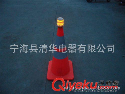 【企業(yè)集采】  吸頂旋轉(zhuǎn)太陽(yáng)能警示燈 大功率led太陽(yáng)能交通燈原始圖片3