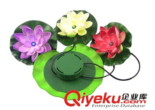 太陽能荷花燈 太陽能蓮花水漂燈 池塘燈 太陽能一拖三荷花燈原始圖片3