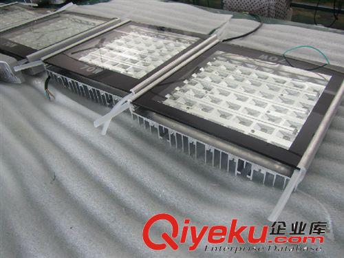 供應大角度LED路燈 180-220度發光 2014新款雙頭路燈 100~120W