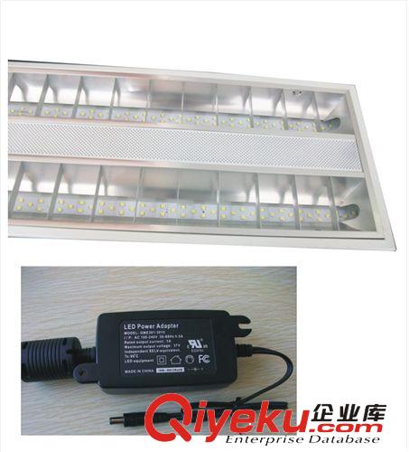 供應600*600 LED格珊燈 T8 三條燈管 嵌入式燈盤 30W格柵燈