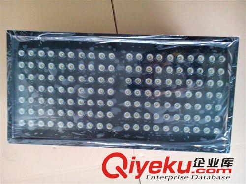 供應(yīng)LED高爾夫球場燈_投光燈_高桿燈 240~350W 代替?zhèn)鹘y(tǒng)燈具原始圖片3