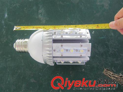 單面發(fā)光路燈 28W E40燈頭 LED玉米燈