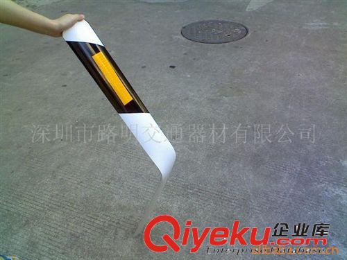 廠家供應(yīng)輪廓標(biāo)，圓形輪廓標(biāo)，可反彈輪廓標(biāo)，附著式輪廓標(biāo)