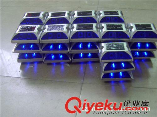 道釘，有源道釘，(廠家直銷)LED道釘。反光道釘，塑料道釘，