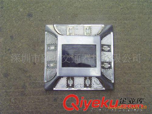 多面發(fā)光太陽能道釘,鋁合金太陽能道釘太陽能路釘,太陽能道路標(biāo)記原始圖片3
