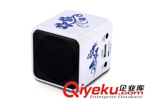 新款M-011U 發光水晶七彩閃燈音箱插卡音箱迷你小音響小方塊批發原始圖片3