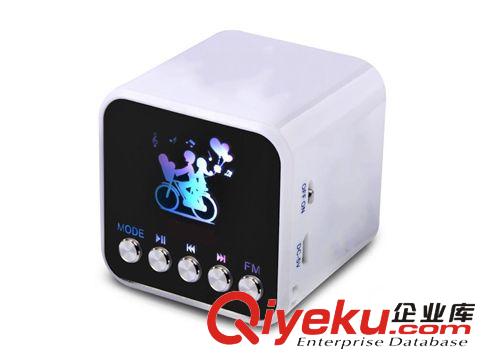 M-011U七彩閃燈金屬插卡音箱收音機迷你音響便攜小音箱mp3播放器