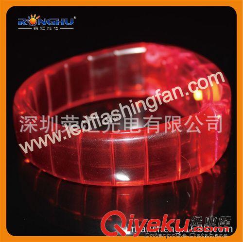 廠家大量供應(yīng)七號(hào)電池盒、電子產(chǎn)品配件、圣誕燈串電池盒