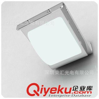 廠家供應(yīng)太陽能紅外線照明燈、led人體感應(yīng)燈、led太陽能感應(yīng)燈