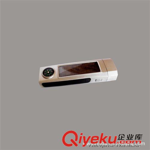 太陽能手電筒   led強光手電 led塑料手電 led手電