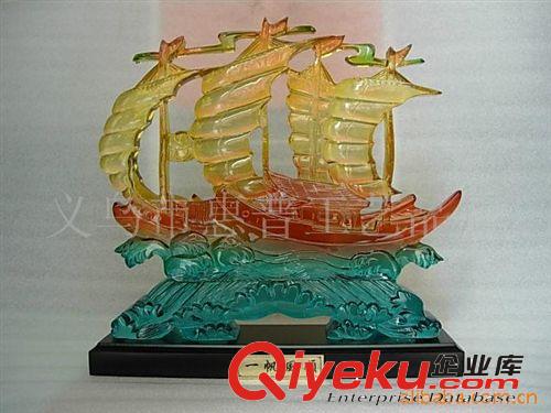 供應(yīng)樹脂琉璃工藝品  商務(wù)禮品
