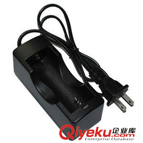 直銷批發 18650鋰電池充電器 強光手電筒充電器 智能直充