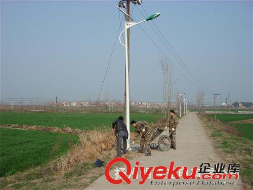 【廠家直銷】led太陽能路燈 小區20W單臂道路燈5米6米7米8米路燈