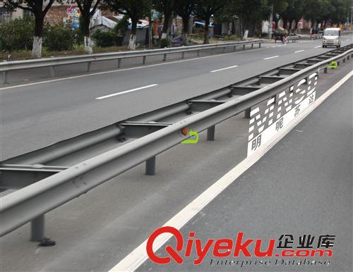 供應單面梯形輪廓標 梯形導向標 高速路引導牌 迂回標 廠家直銷原始圖片3
