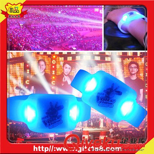LED發光遙控/聲控手環系列 大型演唱會狂歡節LED發光產品無線發射舞臺燈光控制器解決方案