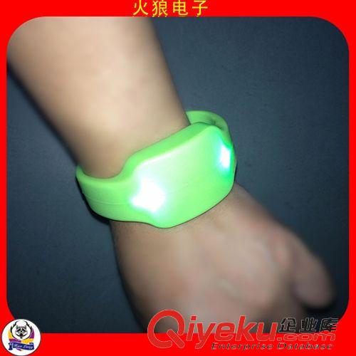 LED發光遙控/聲控手環系列 上海有促銷宣傳禮品發光手環生產廠家嗎？|火狼發光手環生產廠家原始圖片2