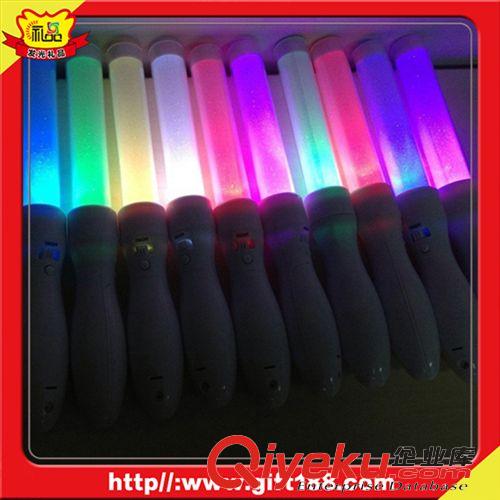演唱會發光棒子 新年大型音樂會{zshy}的發光禮品助威用品排行榜：led發光棒