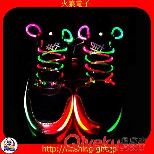 發(fā)光胸章 圣誕節(jié)圣誕節(jié)熱賣LED發(fā)光胸牌/跨年晚會促銷用LED發(fā)光胸牌
