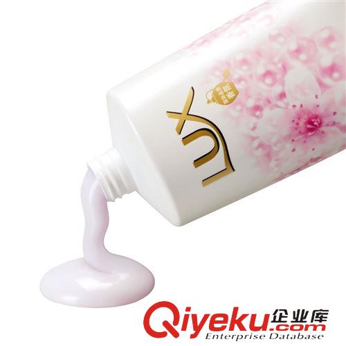 沐浴系列 力士靚膚沐浴乳白皙瀅潤 720ml   個(gè)人用品批發(fā) 可供商超原始圖片3