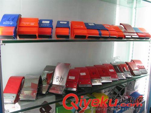 封箱器 打包機(jī) 【企業(yè)集采】塑料膠帶切割器/打包機(jī)/膠帶封箱器/膠帶機(jī)2 寸原始圖片3