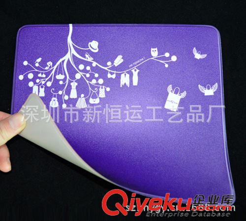 電壓鼠標(biāo)墊 廠家專業(yè)生產(chǎn)電壓鼠標(biāo)墊，PVC發(fā)泡防滑，經(jīng)濟(jì)耐用，值得信賴！